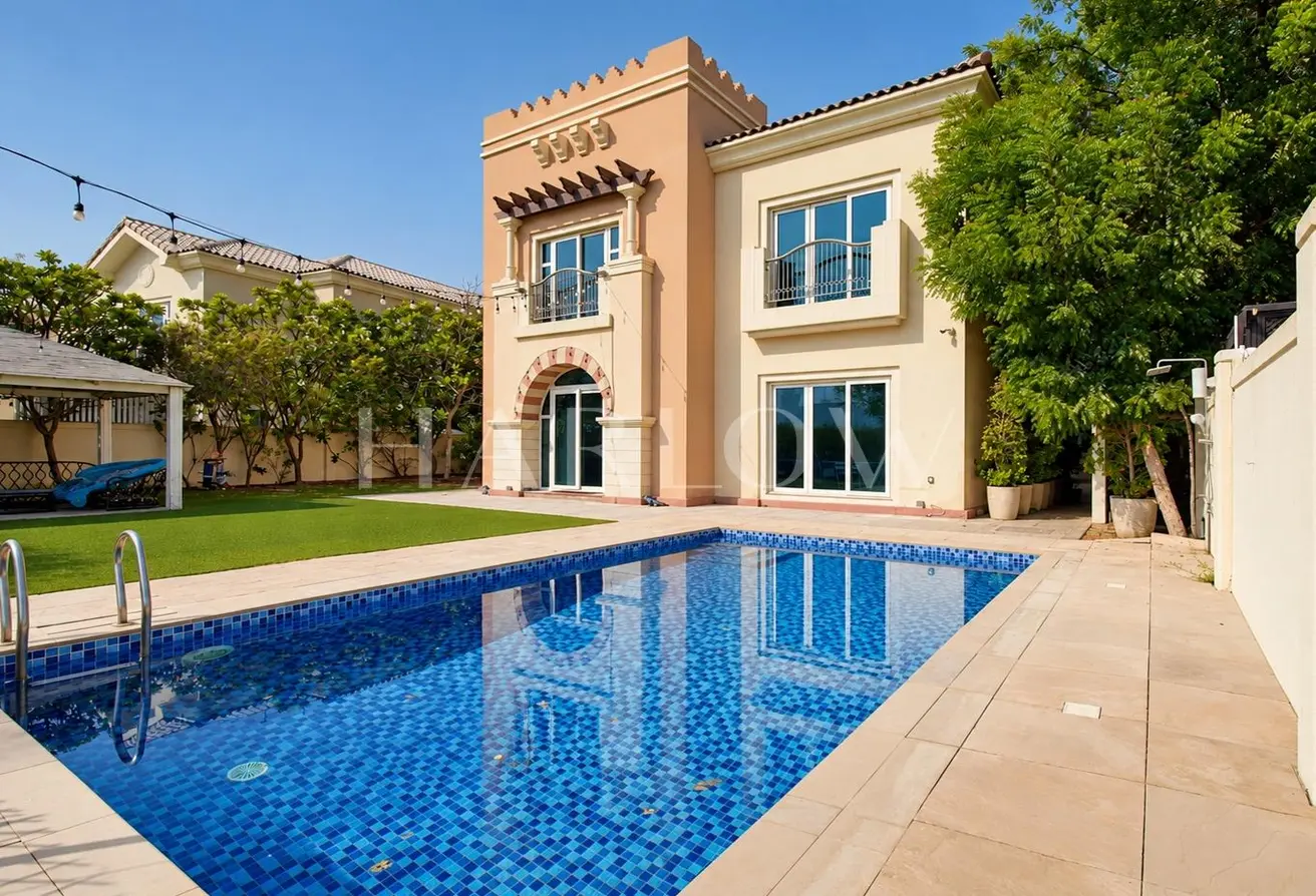 151921117 - Property Main Image
