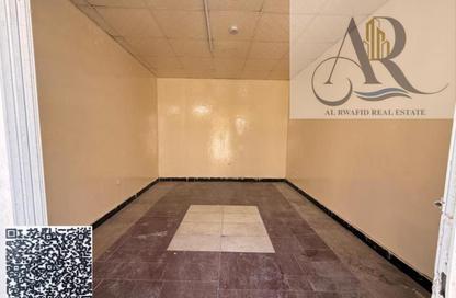Labor Camp - Studio - 7+ for rent in Al Sajaa S - Al Sajaa - Sharjah