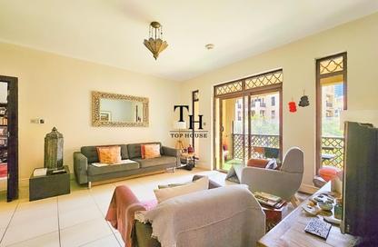 Apartment - 2 Bedrooms - 2 Bathrooms for sale in Zaafaran 4 - Zaafaran - Old Town - Downtown Dubai - Dubai