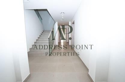 Villa - 4 Bedrooms - 5 Bathrooms for sale in Fay Al Reeman II - Al Shamkha - Abu Dhabi