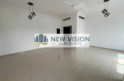 Apartment - 2 - 3 for rent in Thuraya Al Majaz Building - Al Majaz 3 - Al Majaz - Sharjah