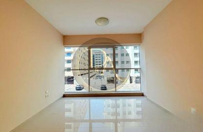 Apartment - 2 Bedrooms - 2 Bathrooms for rent in Golden Sands 14 - Mankhool - Bur Dubai - Dubai