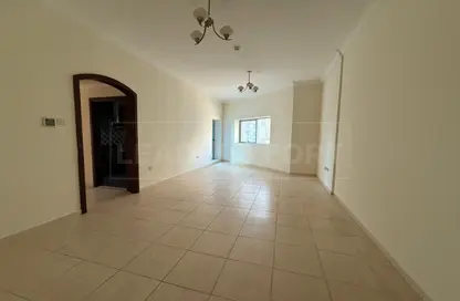 شقة - غرفة نوم - 2 حمامات للايجار في ارت 8 - برشا هايتس (تيكوم) - دبي