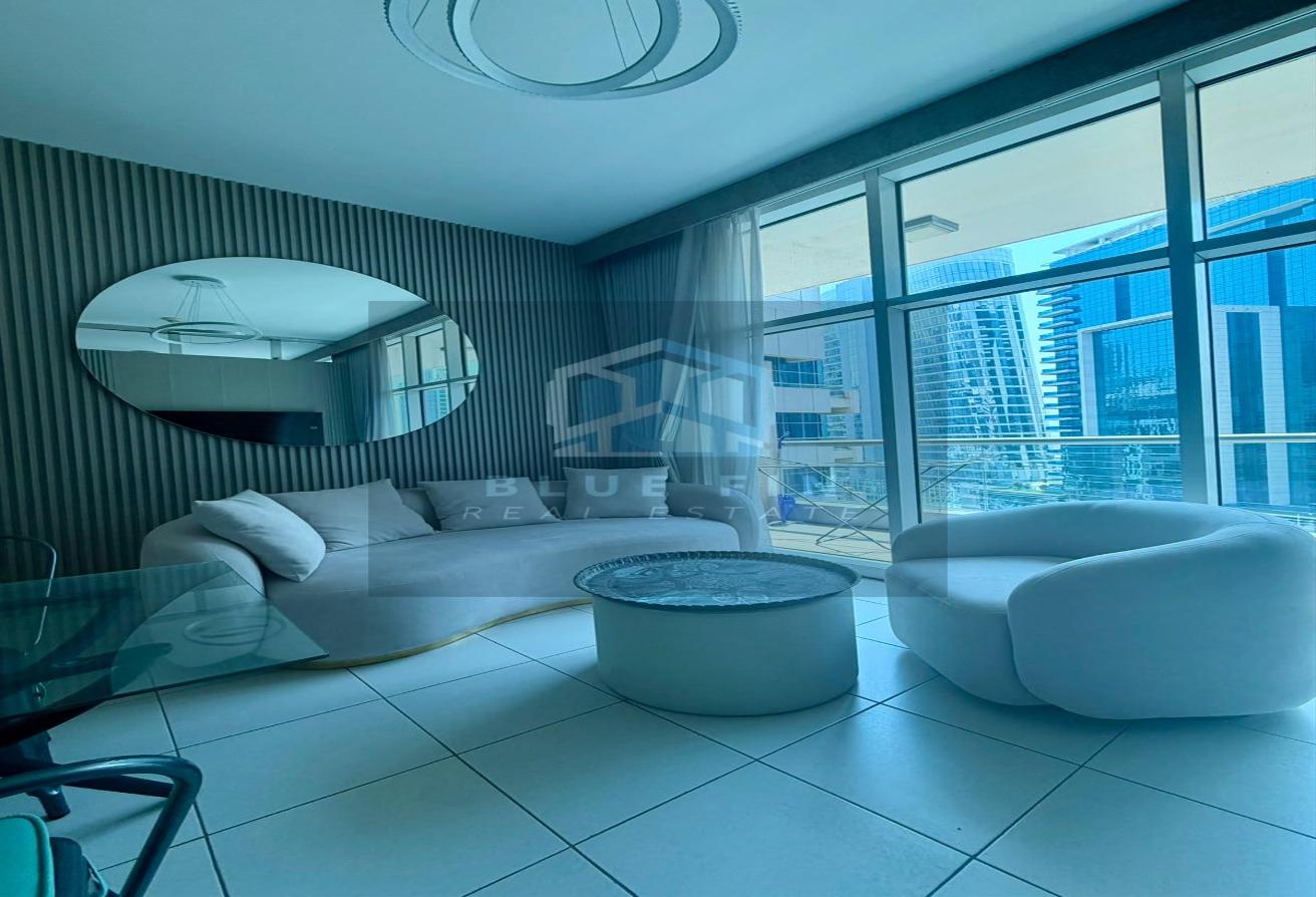 Converted | Near Bus Stop | Big Balcony | Vac photo 5