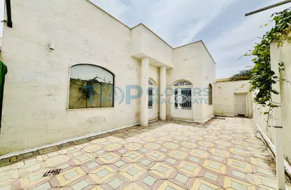 Villa - 2 Bedrooms - 3 Bathrooms for rent in Al Suwaifi - Zakher - Al Ain