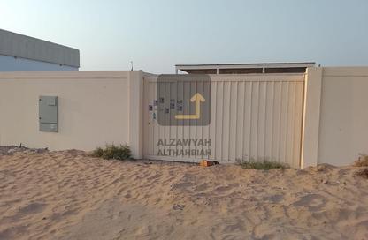 Land - Studio for rent in Al Sajaa - Sharjah