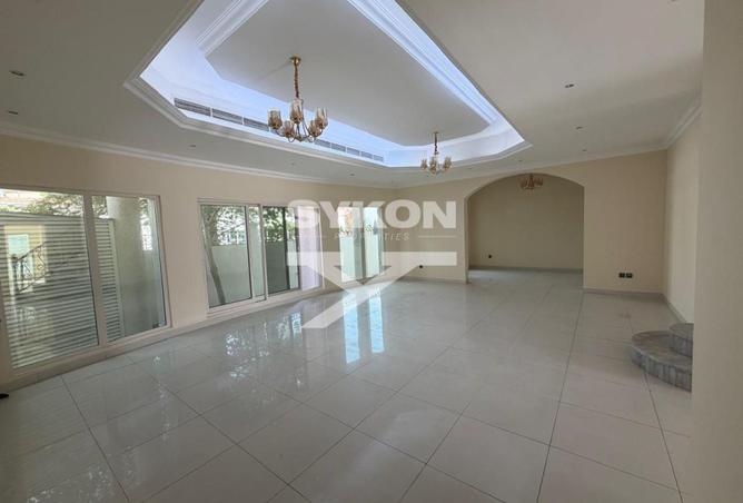 82783420 - Property Image 3