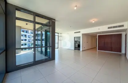 Apartment - 3 Bedrooms - 4 Bathrooms for rent in Canal Residence - Al Reem Island - Abu Dhabi