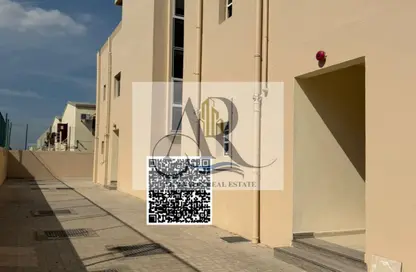 سكن عمال - استوديو - 8 حمامات للايجار في الجرف - عجمان وسط المدينة - عجمان