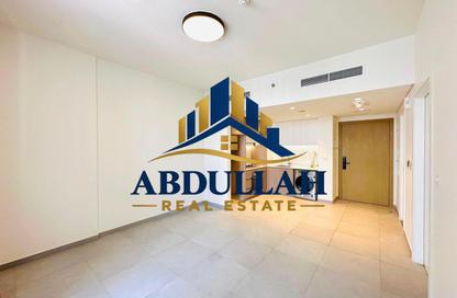 Apartment - 1 - 2 for rent in The Boulevard 2 - Aljada - Sharjah