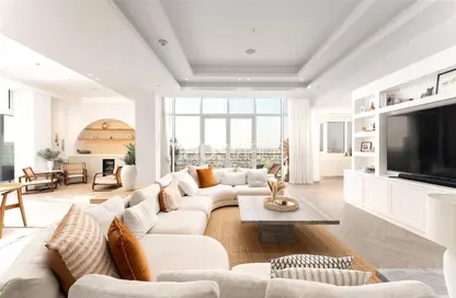 Apartment - 4 Bedrooms - 5 Bathrooms for sale in Diamond - Tiara Residences - Palm Jumeirah - Dubai