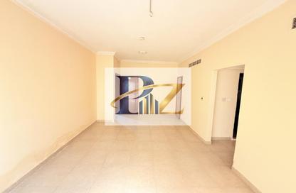 Apartment - 2 - 2 for rent in Fire Station Road - Muwaileh - Sharjah