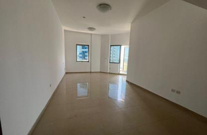 Apartment - 3 Bedrooms - 4 Bathrooms for rent in Al Khan Corniche - Al Khan - Sharjah