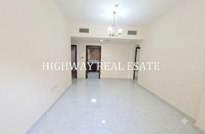 Apartment - 2 - 2 for rent in Muwaileh 29 Building - Muwaileh - Sharjah