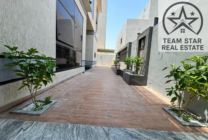 135619229 - Property Image 2