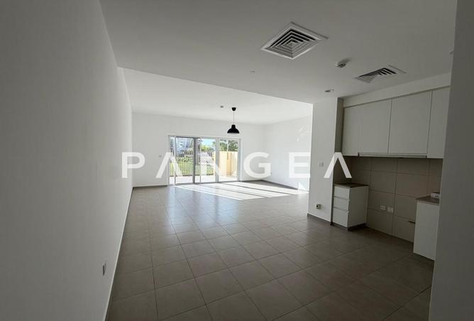 72721837 - صورة العقار 2