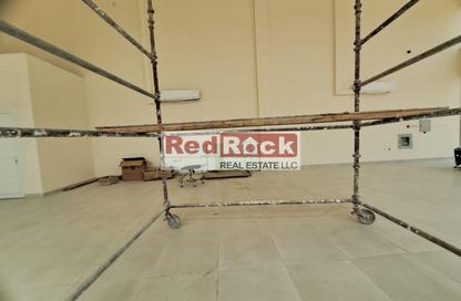 Shop - Studio - 1 Bathroom for rent in Al Sajaa Industrial - Al Sajaa - Sharjah