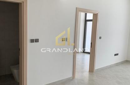 شقة - غرفة نوم - 2 حمامات للايجار في بن غاطي افنيو - الجداف - دبي شقة - غرفة نوم - 2 حمامات للايجار في بن غاطي افنيو - الجداف - دبي