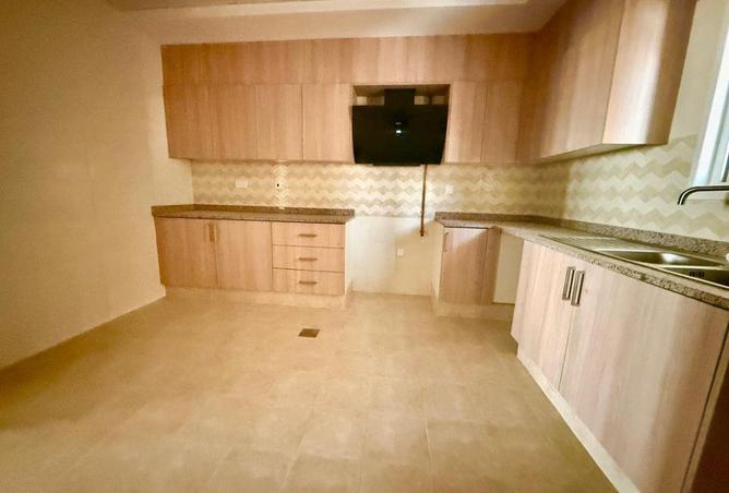 92272942 - Property Image 3