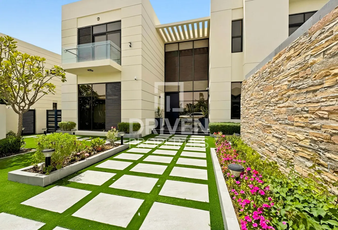 166551327 - Property Main Image