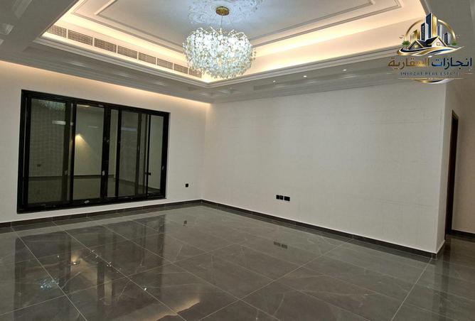 112730304 - Property Image 3