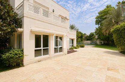 Villa - 6 Bedrooms - 7 Bathrooms for rent in Meadows 1 - Meadows - Dubai