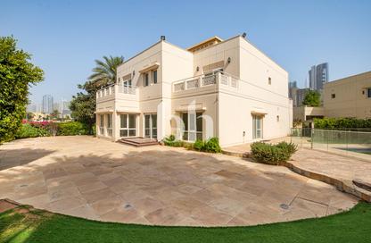Villa - 6 Bedrooms - 7 Bathrooms for rent in Meadows 1 - Meadows - Dubai Villa - 6 Bedrooms - 7 Bathrooms for rent in Meadows 1 - Meadows - Dubai