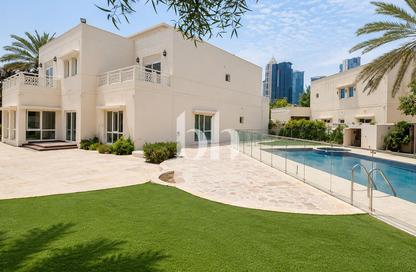 Villa - 6 Bedrooms - 7 Bathrooms for rent in Meadows 1 - Meadows - Dubai