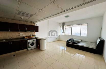 Apartment - Studio - 1 Bathroom for rent in Gulf Pearl Tower - Al Nahda - Sharjah Apartment - Studio - 1 Bathroom for rent in Gulf Pearl Tower - Al Nahda - Sharjah