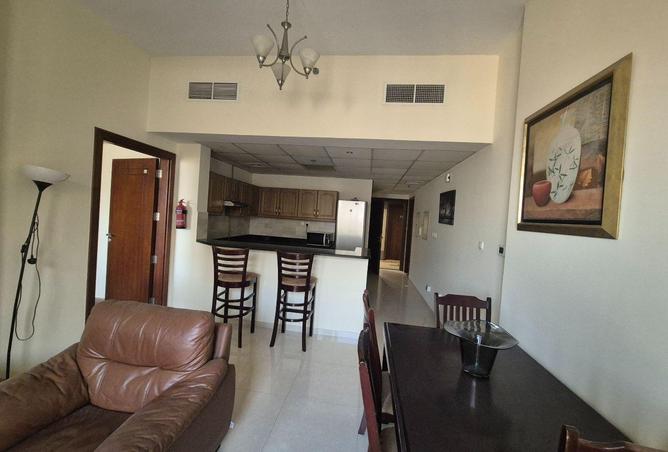 102844922 - Property Image 2