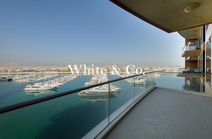 Apartment - 2 Bedrooms - 2 Bathrooms for sale in Emerald - Tiara Residences - Palm Jumeirah - Dubai