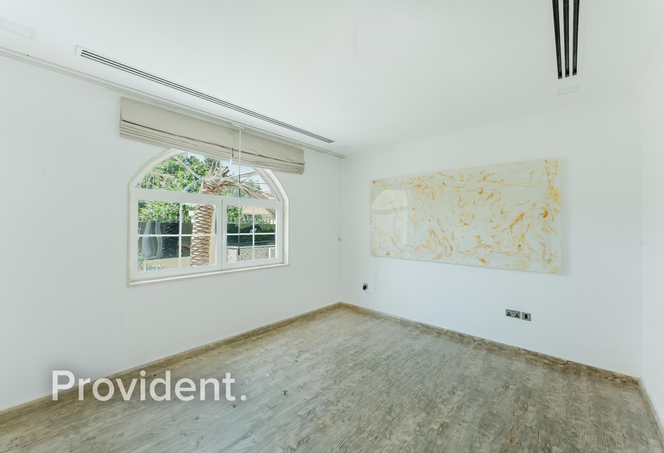 Fully Upgraded | Extended | Private Pool and Sauna photo 9