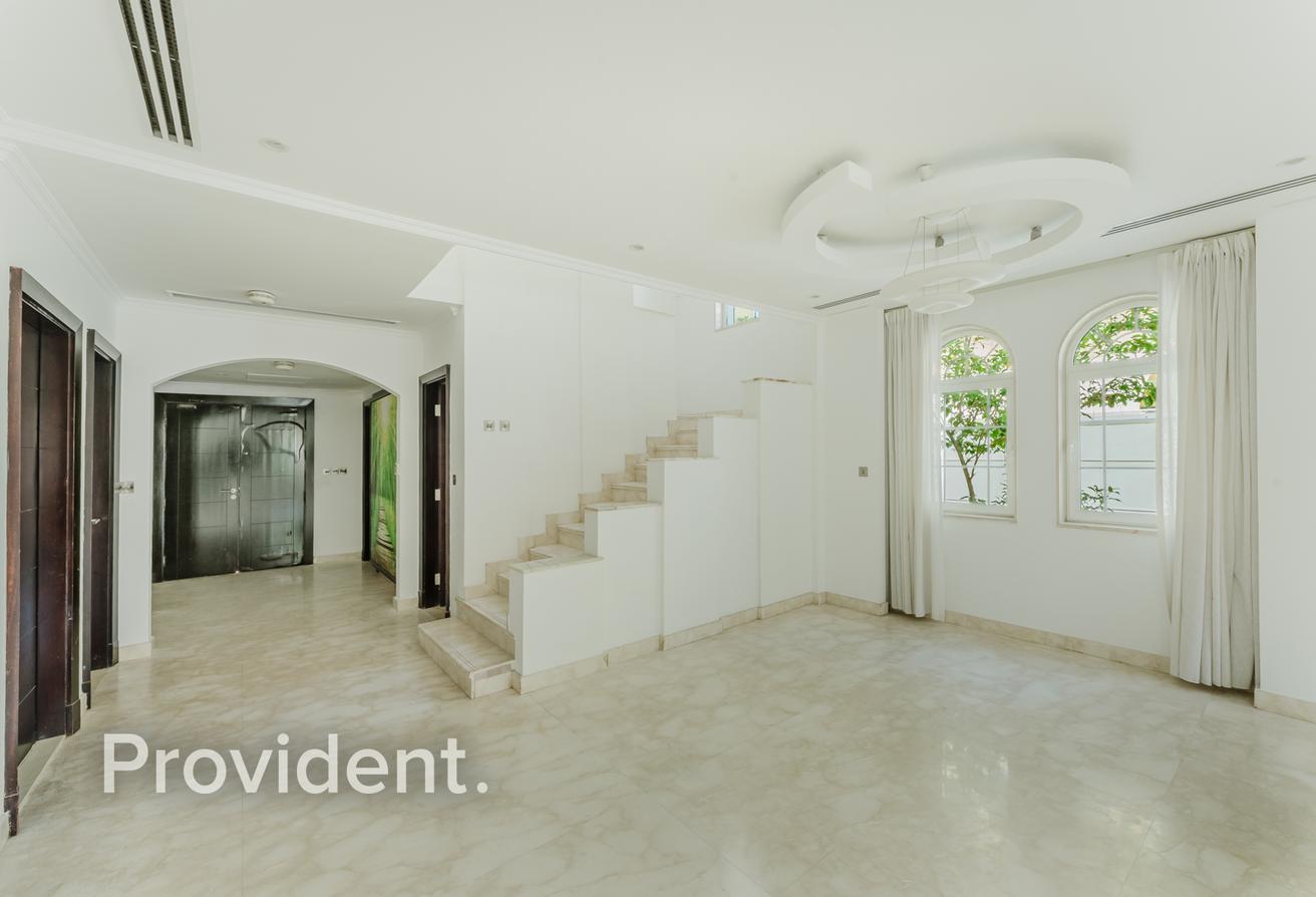 Fully Upgraded | Extended | Private Pool and Sauna photo 5