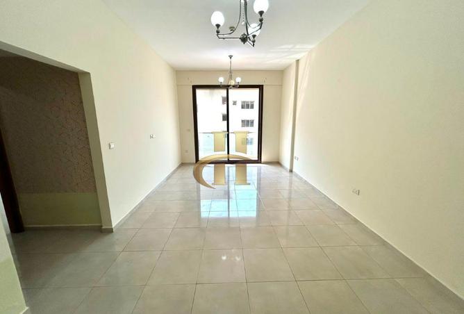 105977807 - Property Image 3