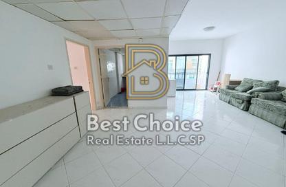 Apartment - 2 - 3 for rent in Safia Tower - Al Majaz 3 - Al Majaz - Sharjah Apartment - 2 - 3 for rent in Safia Tower - Al Majaz 3 - Al Majaz - Sharjah