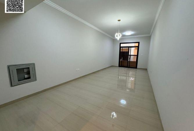 74242375 - صورة العقار 2