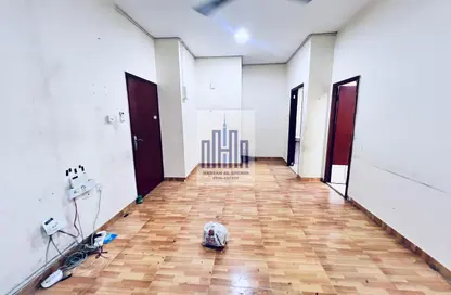 Apartment - Studio - 1 Bathroom for rent in Fire Station Road - Muwaileh - Sharjah