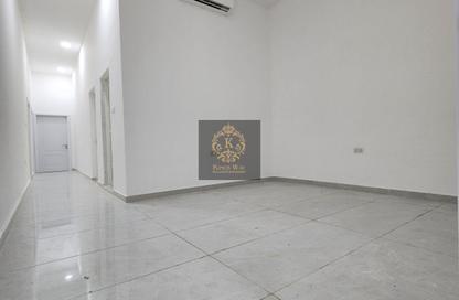 Apartment - 3 - 3 for rent in Mohamed Bin Zayed City - Abu Dhabi