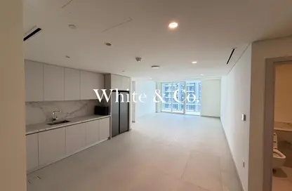 شقة - 2 غرف نوم - 3 حمامات للايجار في قصر الشاطئ - إعمار بيتشفرونت - دبي هاربور - دبي