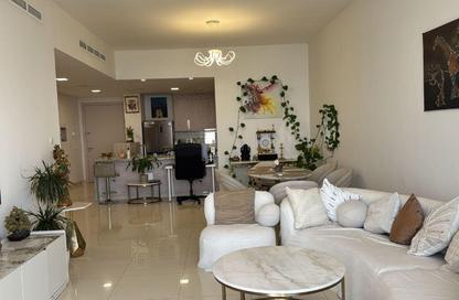 Apartment - 2 Bedrooms - 4 Bathrooms for rent in Topaz Avenue - Al Furjan - Dubai