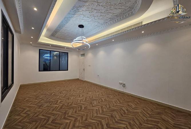 83664723 - Property Image 3