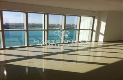 Apartment - 2 Bedrooms - 3 Bathrooms for sale in RAK Tower - Marina Square - Al Reem Island - Abu Dhabi