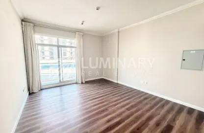 Apartment - 1 Bedroom - 1 Bathroom for rent in Mazaya 7 - Queue Point - Liwan - Dubai