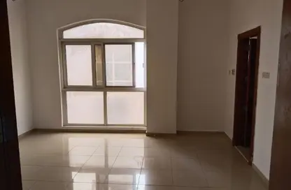 Apartment - Studio - 1 Bathroom for rent in Al Qulaya'ah - Al Sharq - Sharjah