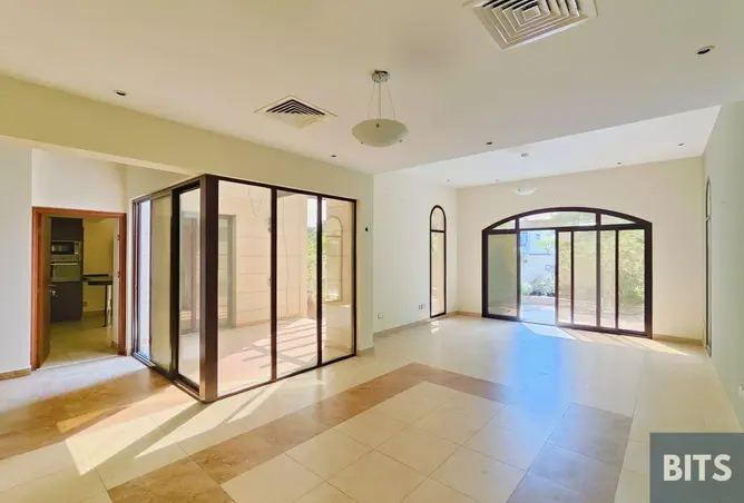 123833349 - Property Image 3