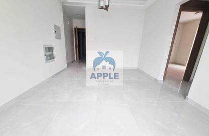 Apartment - 1 Bedroom - 2 Bathrooms for rent in Muwailih Building - Muwaileh - Sharjah