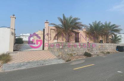 Apartment - 4 Bedrooms - 5 Bathrooms for rent in Al Riffa - Ras Al Khaimah