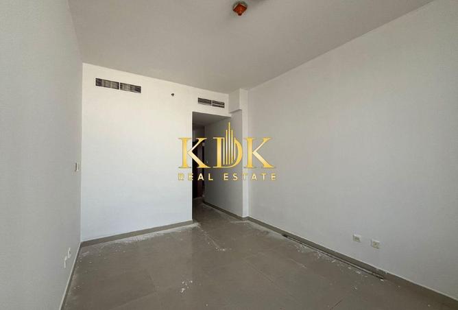 54929083 - صورة العقار 3