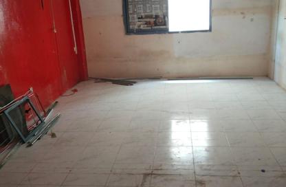 Apartment - 2 Bedrooms - 2 Bathrooms for rent in Qasimia 13 building - Al Nad - Al Qasimia - Sharjah