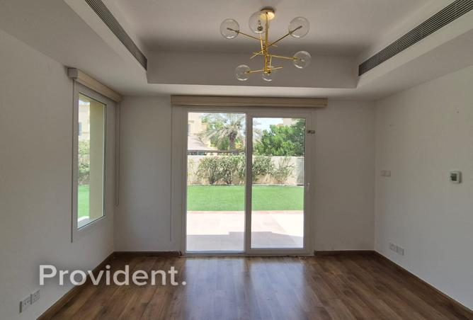128351202 - Property Image 2